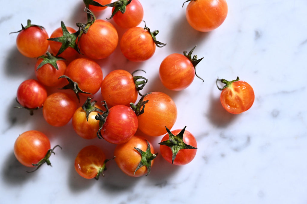 Girl, Dug, Farm, Girl & Dug, Girl n Dug, San Diego, California, Specialty, Produce, Smell, Flavor, Eye candy, Tomato, sweet, cherry, fruity, red, stripe, orange, savory, vegetal, thin skin